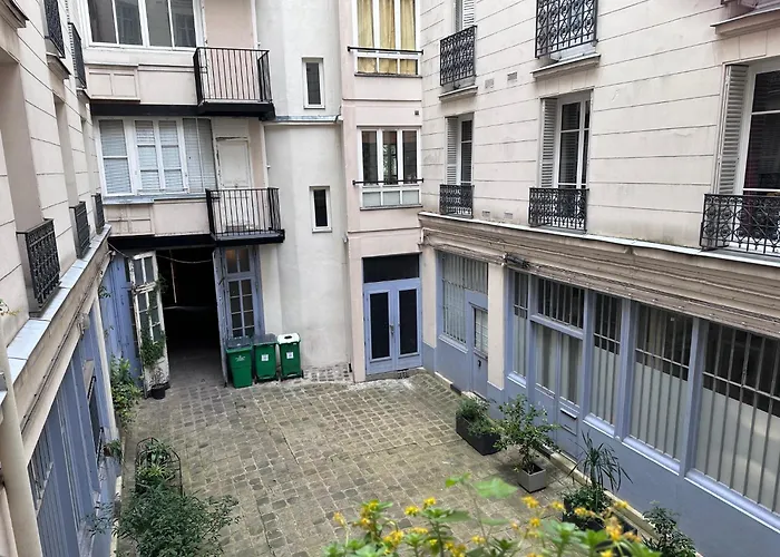 3 Rooms Parisian Apartment